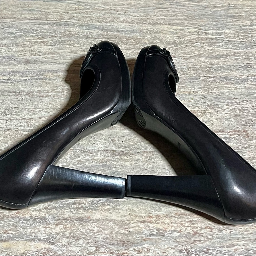 Tory Burch Austin Dark Brown Calista Logo Cone Heels with Signature Medallion - Picture 13 of 17